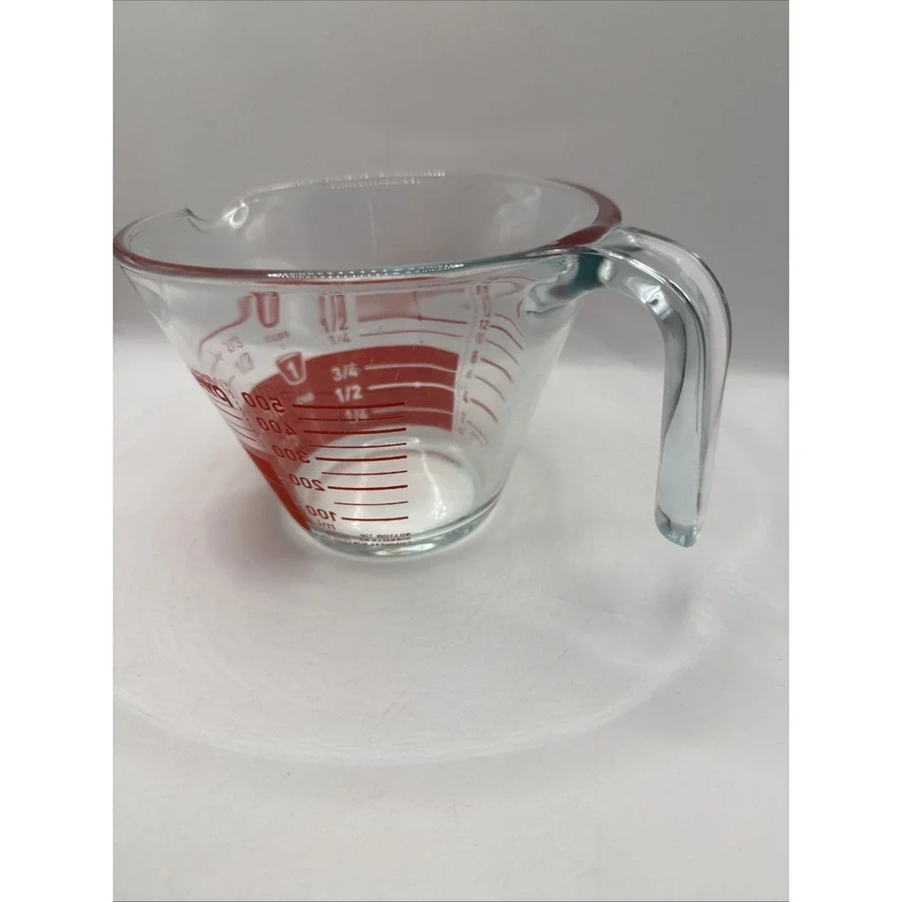 Vintage Pyrex Red Reverse Read 2 Cup Measuring Cup Made in USA Red Lettering